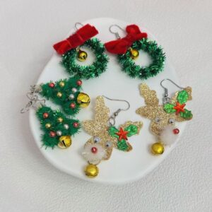 Christmas tree earrings
